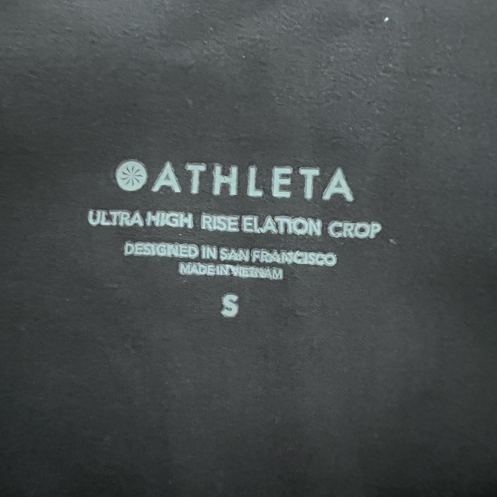 Athleta Ultra High Rise Elation Crop Leggings - Black Sz small EUC women’s - Picture 9 of 10